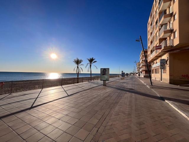 Modern And Stylish Apartament Sea ​​Views Guardamar del Segura Exterior photo